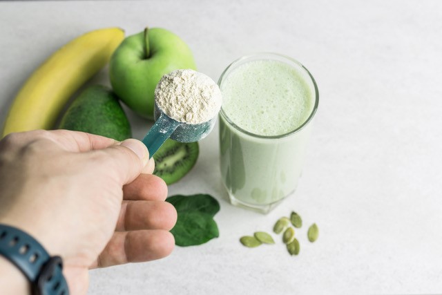 Apple and protein powder shake